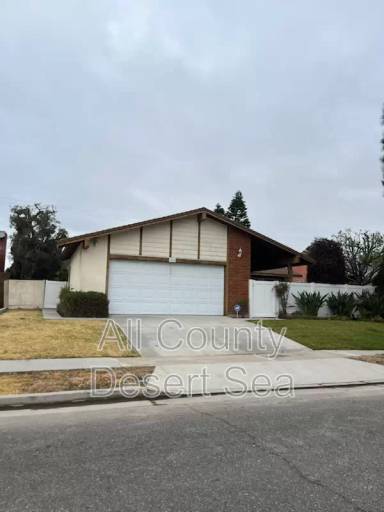 Main picture of 542 Pierpont Dr