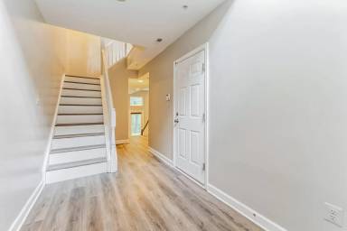 Main picture of 4842 Lee Hollow Pl