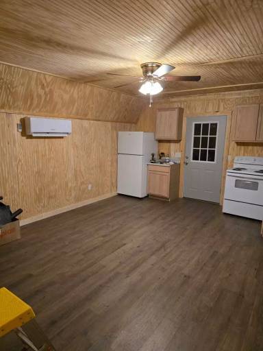 Main picture of 615 Whitten Trl