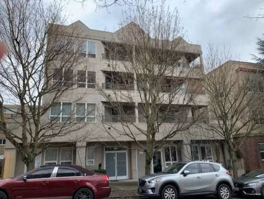Main picture of 528 3rd Ave W