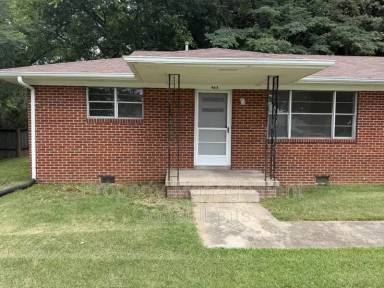 Main picture of 903 Collinwood Ave