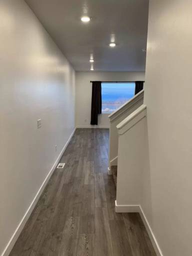 Main picture of 866 S Brubaker Way