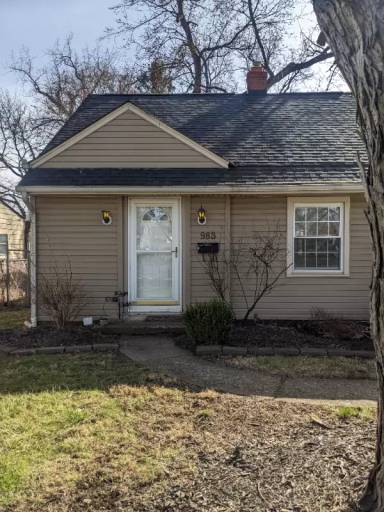 Main picture of 983 Sells Ave