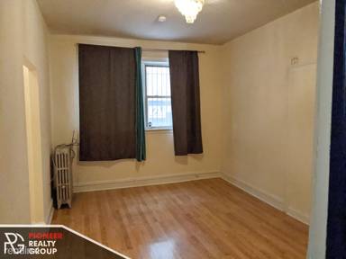Main picture of 2536 N Sawyer Ave Apartments