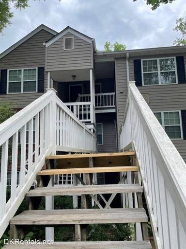 Main picture of 340 Teal Ct