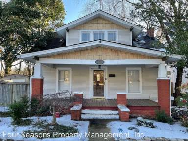 Main picture of 2612 Palm Ave