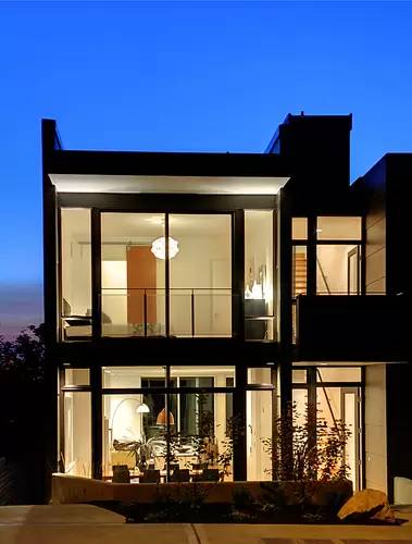 Main picture of 2521 13th Ave S