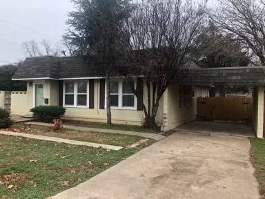 Main picture of 815 S 12th St