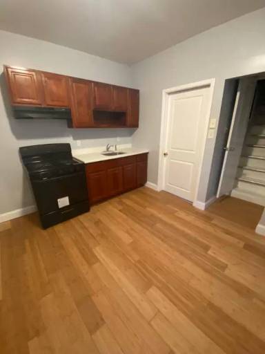 Main picture of 81 Andrew St