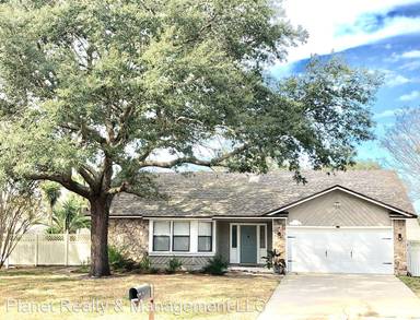 Main picture of 1746 Tiffany Pines Cir W