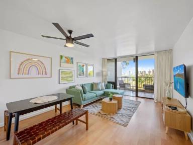 Main picture of Regency Park Condos
