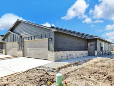 Main picture of 2407 S Wheatland Ct