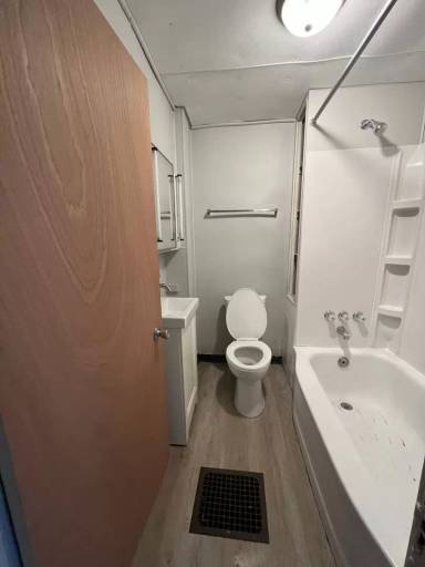 Main picture of 1621 W Jackson St