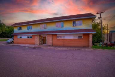 Main picture of 216 Marquette St