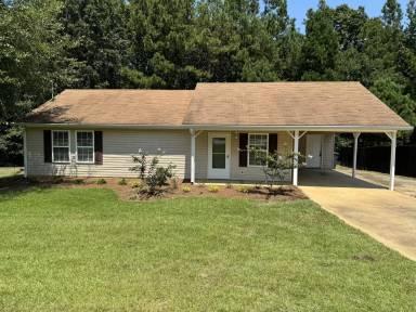 Main picture of 255 Hardwood Hills Dr