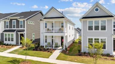 Main picture of 241 Pear Blossom Pkwy
