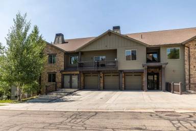 Main picture of 1195 W Black Rock Trl