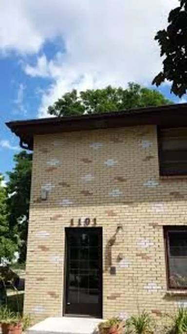 Main picture of 1101 Spring St NE