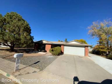 Main picture of 10105 Park Ln NW