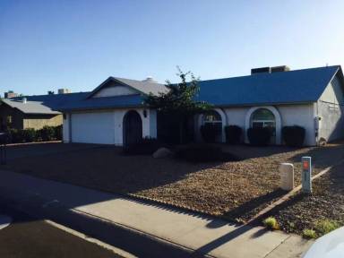 Main picture of 10026 N 65th Ave