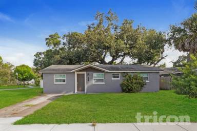 Main picture of 5225 86th Ave N