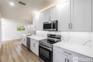 Main picture of 434 SW 9th St