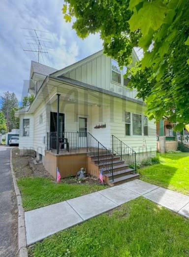 Main picture of 602 1/2 E 23rd Ave