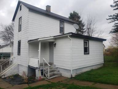 Main picture of 502 Lowell St