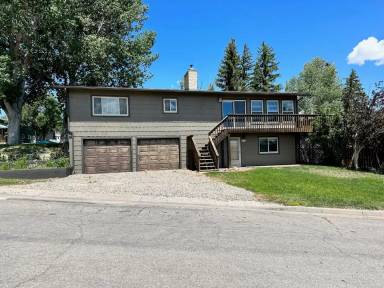 Main picture of 402 Myrtle Ave