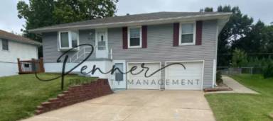 Main picture of 913 NE Sala Ln
