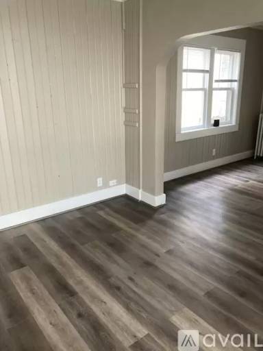 Main picture of 950 Charles Ave
