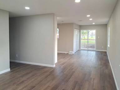 Main picture of 50381 Robin Rd
