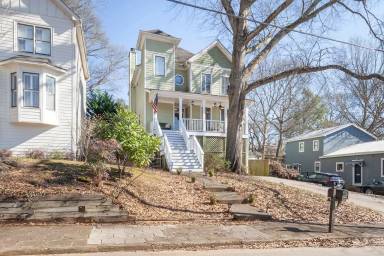 Main picture of 997 Longley Ave NW