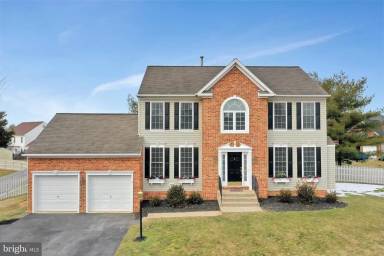 Main picture of 11401 Rolling Green Pl