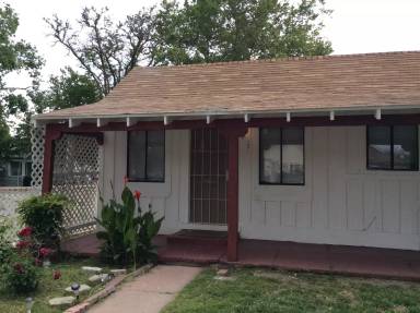 Main picture of 151 W 9th St