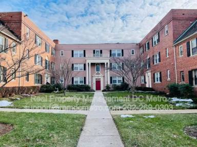 Main picture of 2008 Fort Davis St SE