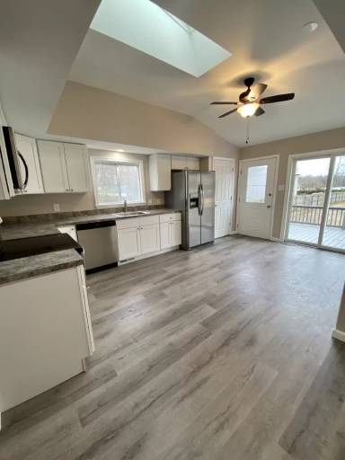 Main picture of 155 S Main St