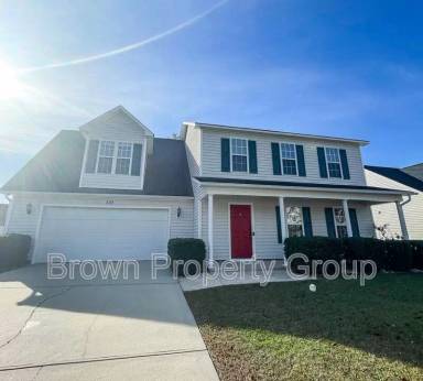 Main picture of 370 Fairfield Cir