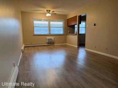 Main picture of 7445 Hazelcrest Dr
