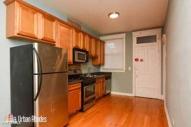 Main picture of 3512 N Sheffield Ave