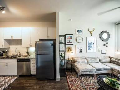 Main picture of 500 San Marcos St