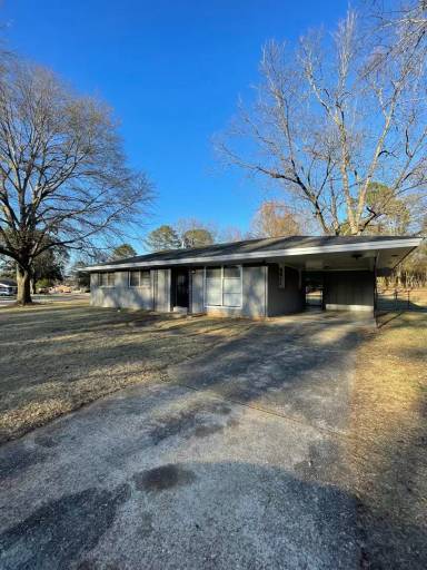 Main picture of 3801 Bienville Rd