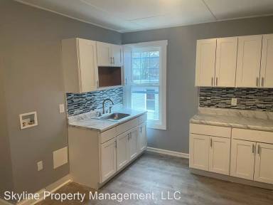 Main picture of 176 Charles St