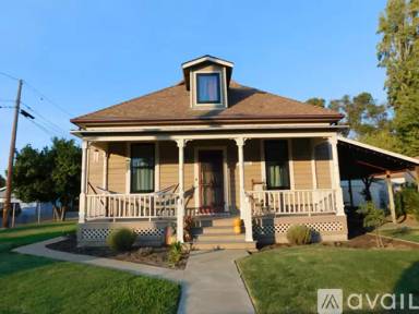 Main picture of 19688 N Elm St