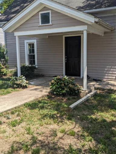 Main picture of 204 W Hill St