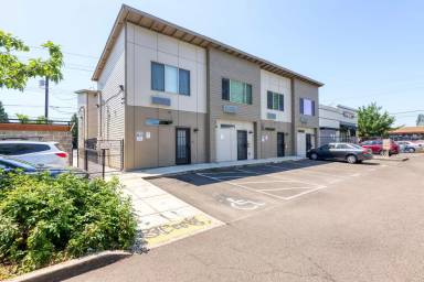 Main picture of 9211 SE Holgate Blvd