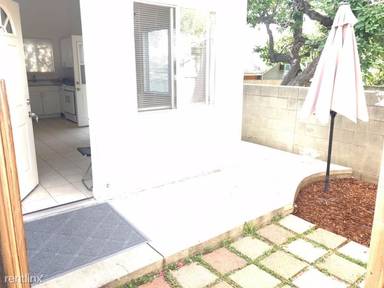 Main picture of 2474 New York Dr