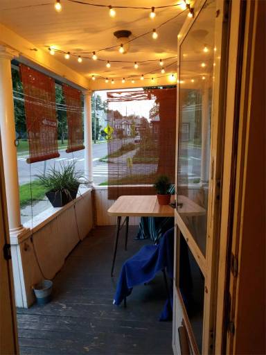 Main picture of 384 North St