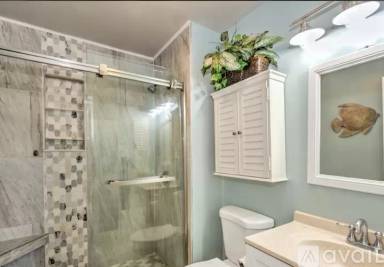 Main picture of 4803 SW Santa Barbara Ct
