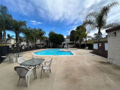 Main picture of 4935 Embassy Way
